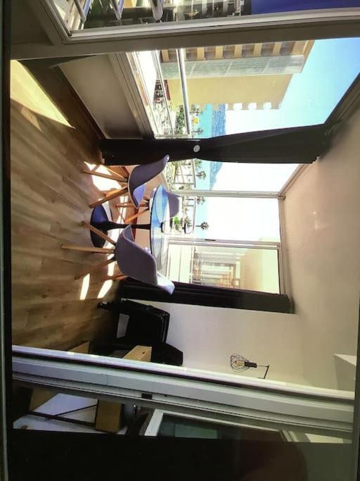 Spacieux Appartement Rose Front Mer Et Piscine Roses Zewnętrze zdjęcie