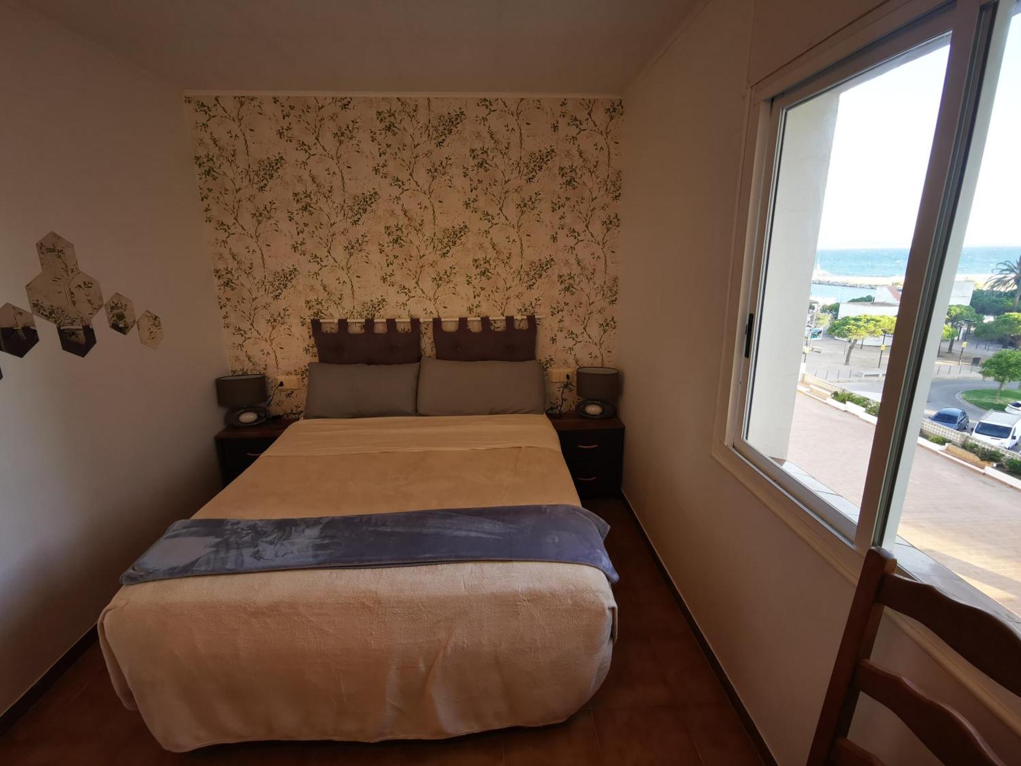 Spacieux Appartement Rose Front Mer Et Piscine Roses Zewnętrze zdjęcie