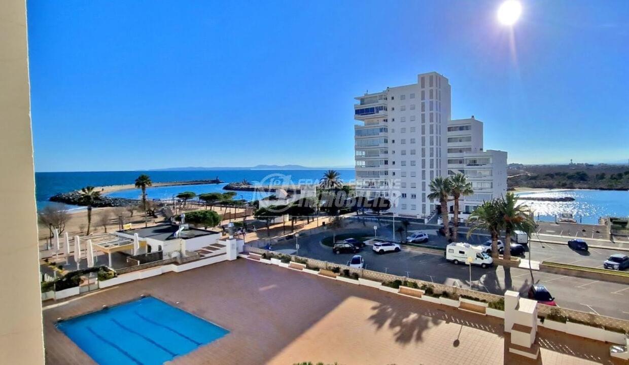 Spacieux Appartement Rose Front Mer Et Piscine Roses Zewnętrze zdjęcie
