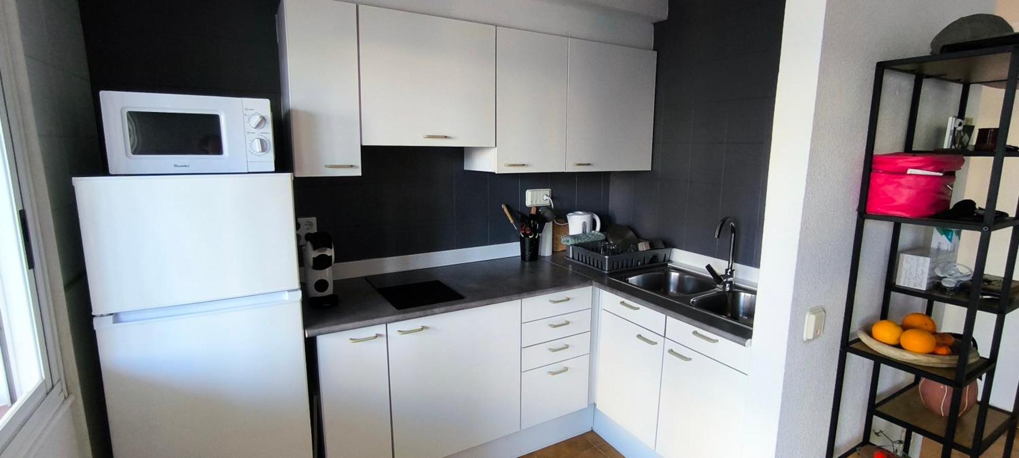 Spacieux Appartement Rose Front Mer Et Piscine Roses Zewnętrze zdjęcie